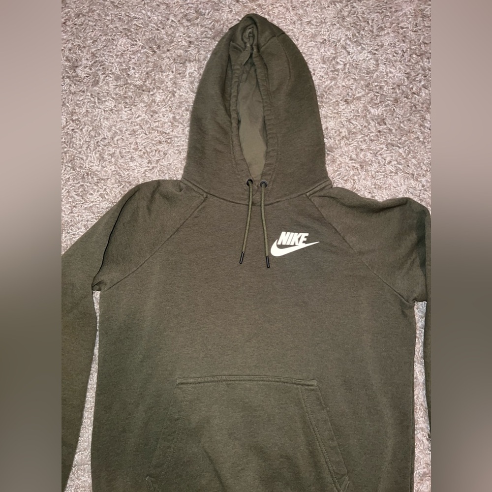 GUC Men’s Nike Club Hoodie - Sz Small